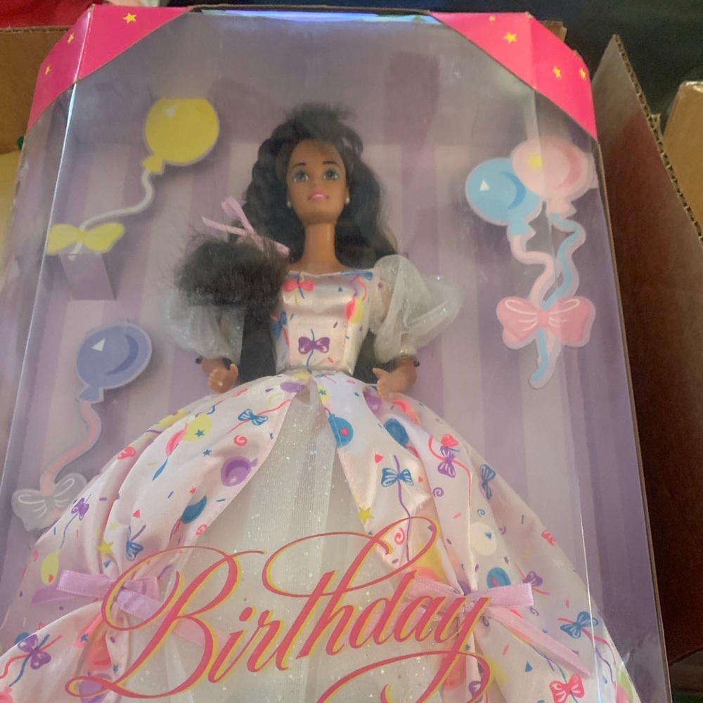 Birthday Barbie Special Edition Vintage  Doll Figure 1996 MIB